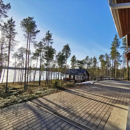 Autumn Leaf Villa