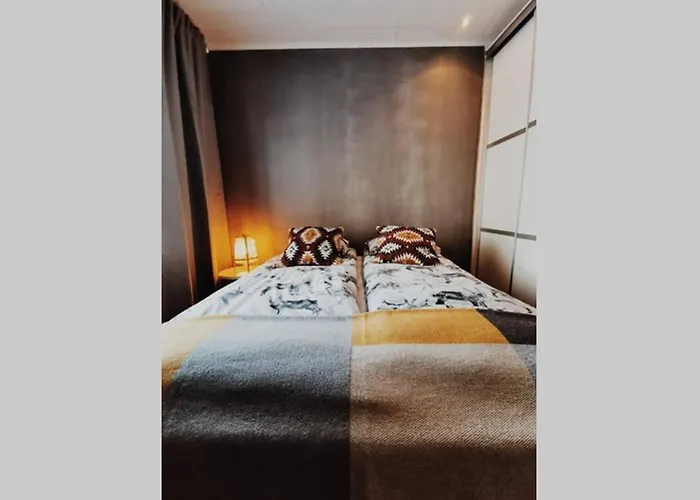 וילה Autumn Leaf